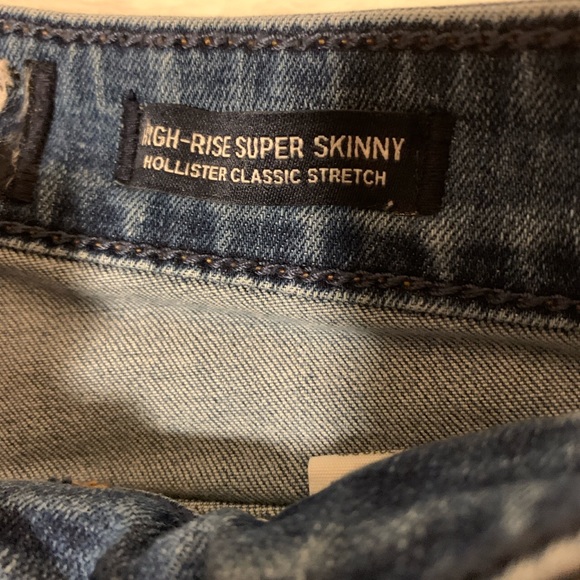 Hollister high rise super skinny jeans - Picture 3 of 3